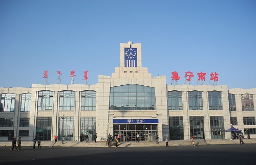 集寧鐵路局使用非開挖頂管拉施工